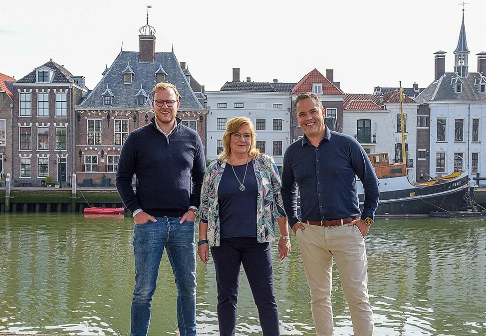 Het team van Spaland NVM Makelaars, actief in Maassluis en omgeving