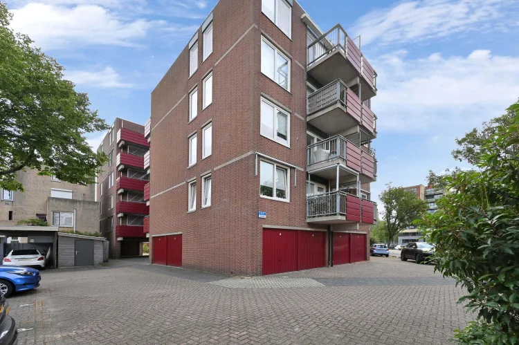 Buis 91, MAASSLUIS