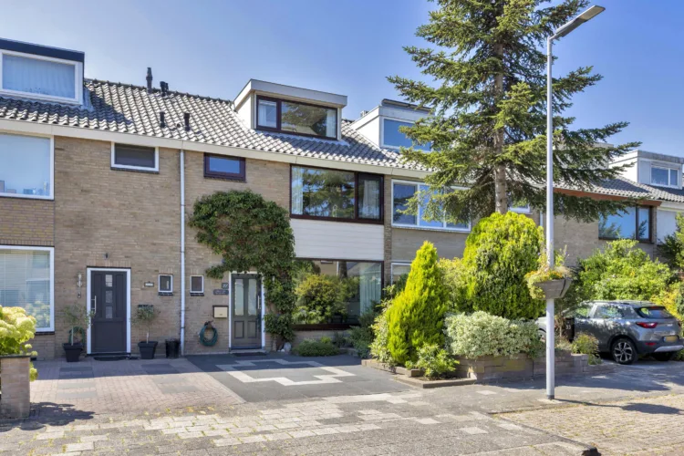 Koolmeesstraat 31, MAASSLUIS