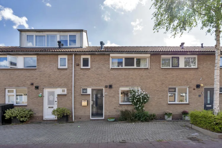Kuyperstraat 10, NAALDWIJK